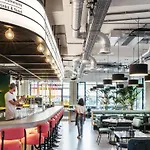 The Social Hub West Hotel 3*