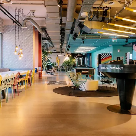 The Social Hub West