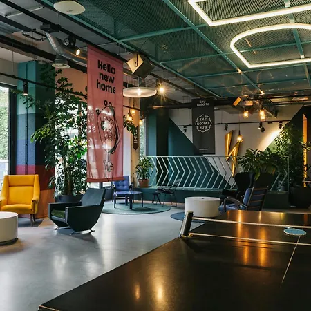 The Social Hub West