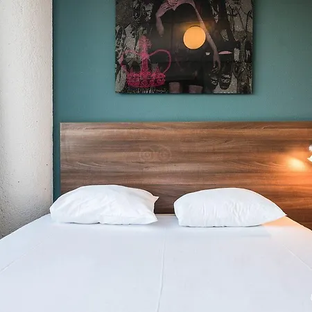 Ξενοδοχείο The Social Hub West 3*