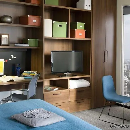 The Social Hub West 3*