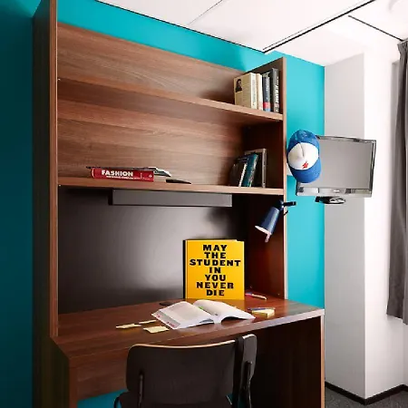 Otel The Social Hub West 3*