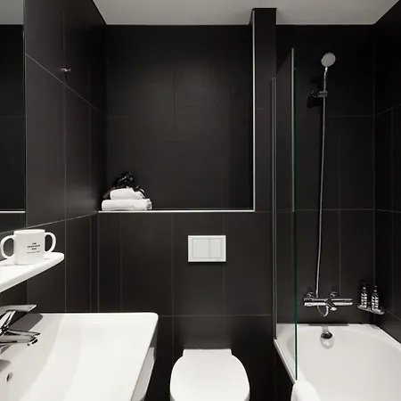 The Social Hub West ホテル