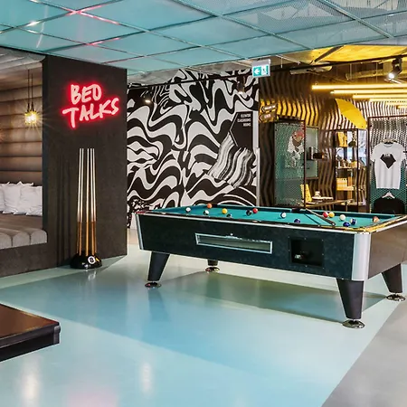The Social Hub West 호텔
