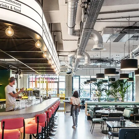 The Social Hub West Hotel 3*
