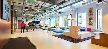 Otel The Social Hub West