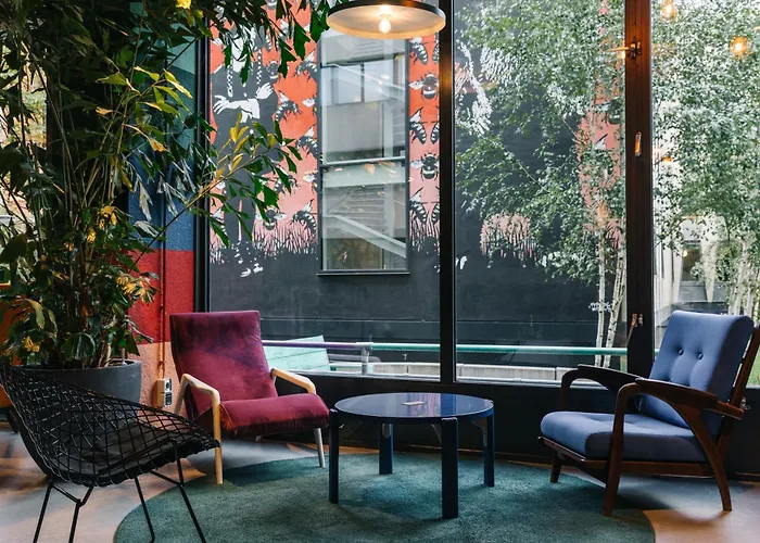 The Social Hub West Hotel