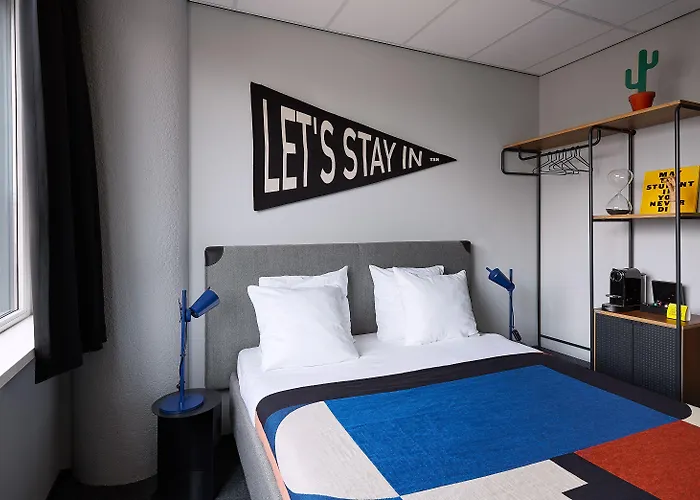 The Social Hub West Hotel