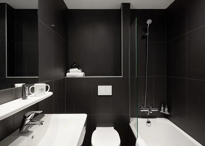 The Social Hub West Hotel