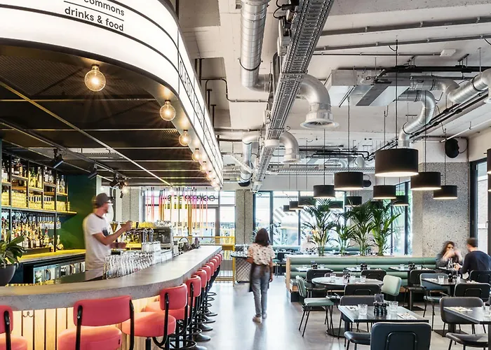 The Social Hub West Hotel 3*