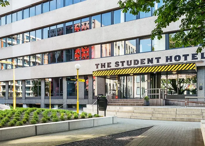 Hotel The Social Hub West 3*