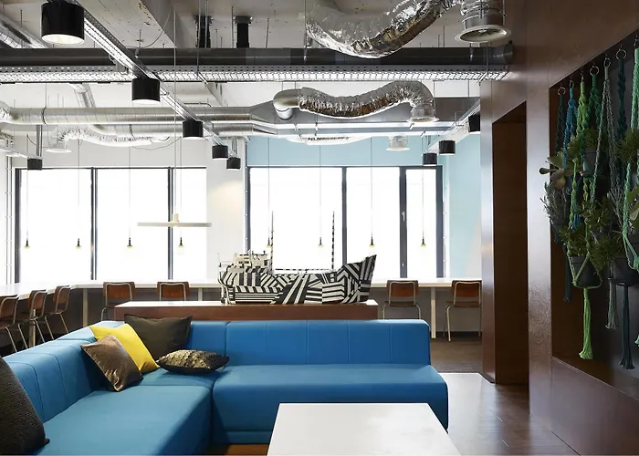 The Social Hub West Hotel 3*