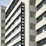 Отель The Social Hub West