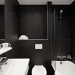 The Social Hub West Отель