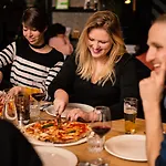 Отель The Social Hub West