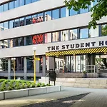 Отель The Social Hub West 3*
